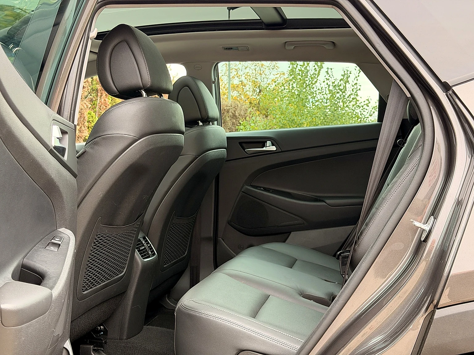 Hyundai Tucson 2.0d-185KC-AWD-4X4-��������-KEYLES-�������-160�.�� | Mobile.bg � ����������� 10
