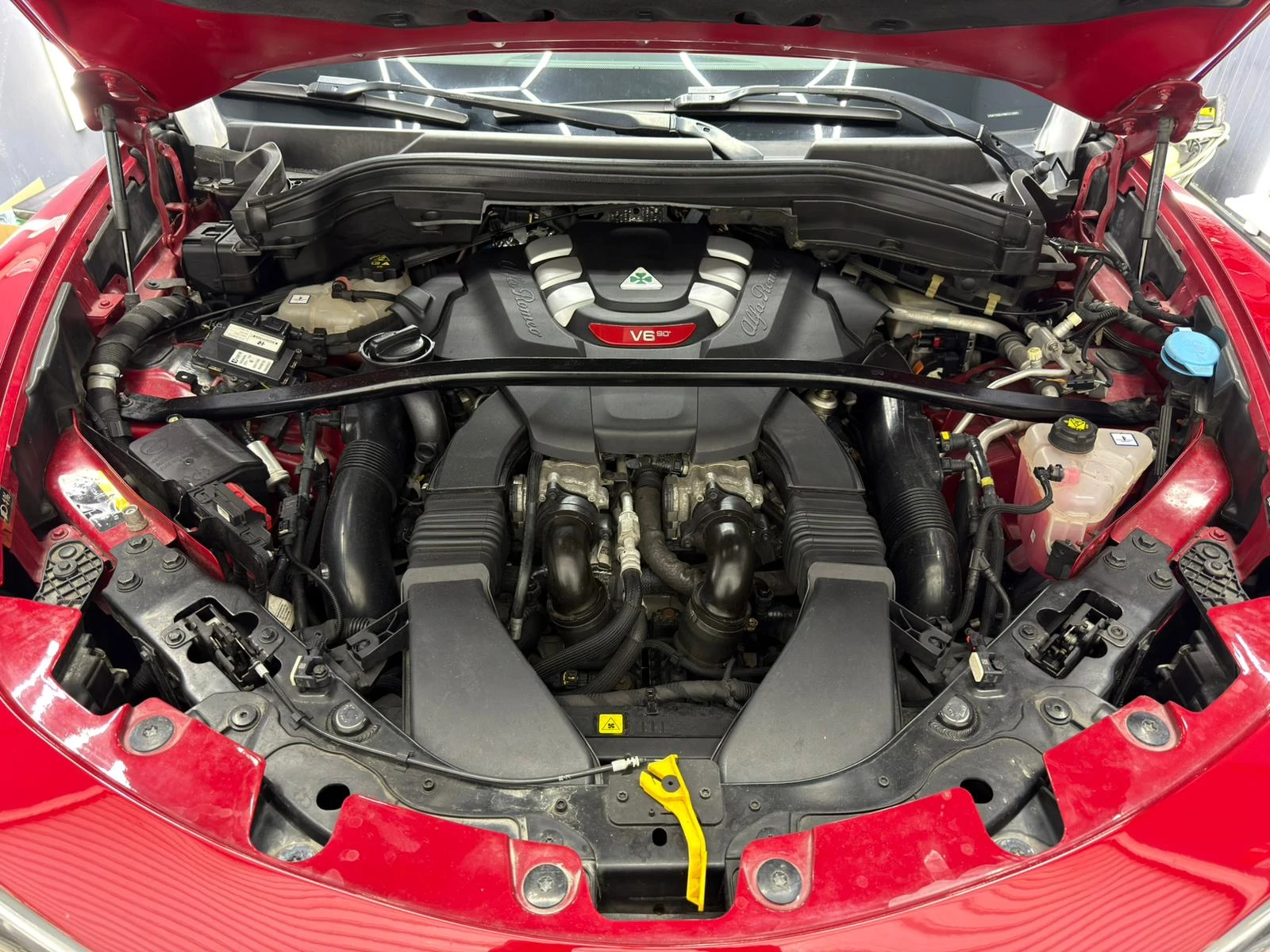 Alfa Romeo Stelvio Quadrifoglio, снимка 11 - Автомобили и джипове - 56608196