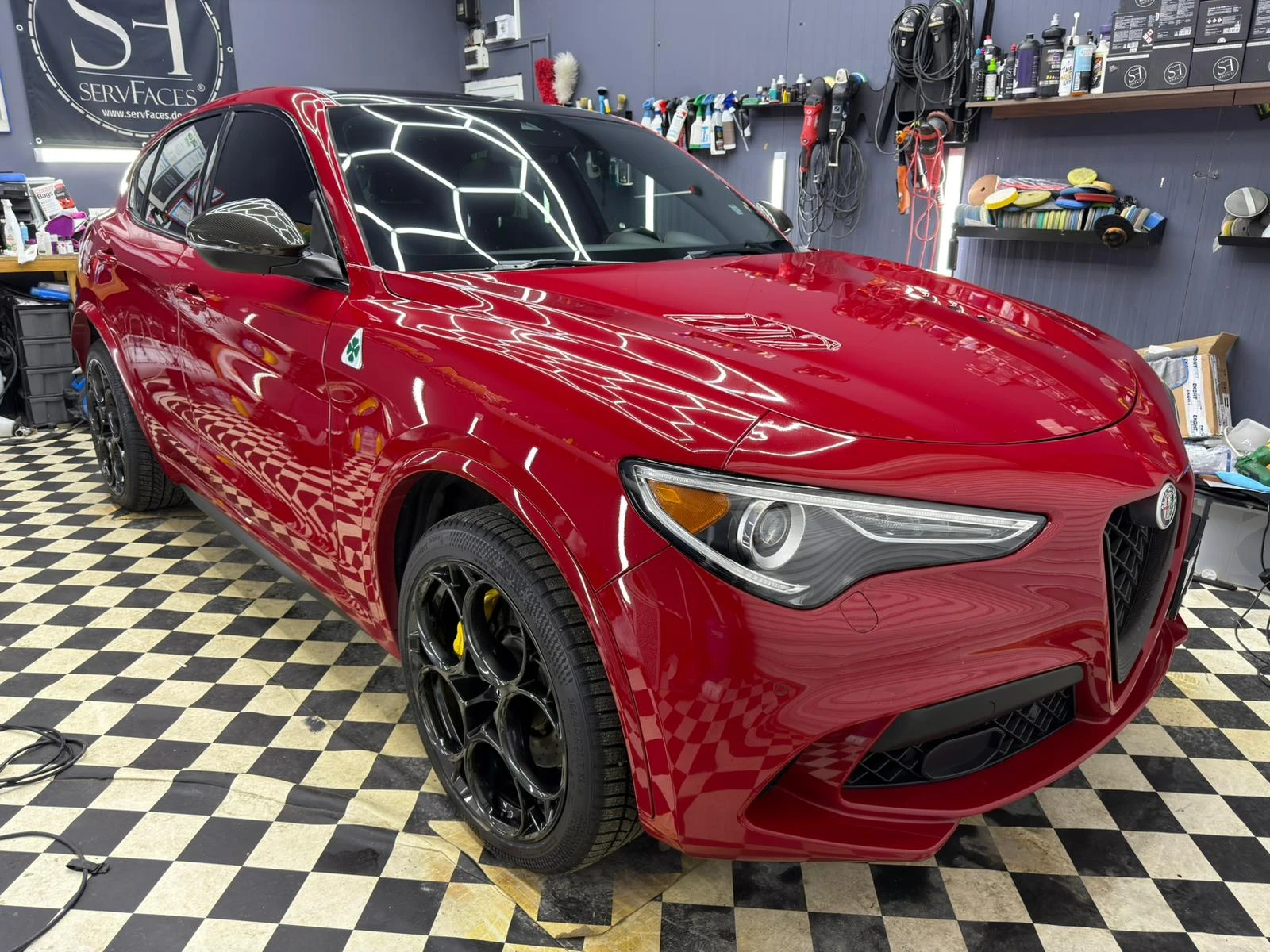 Alfa Romeo Stelvio Quadrifoglio, снимка 2 - Автомобили и джипове - 56608196