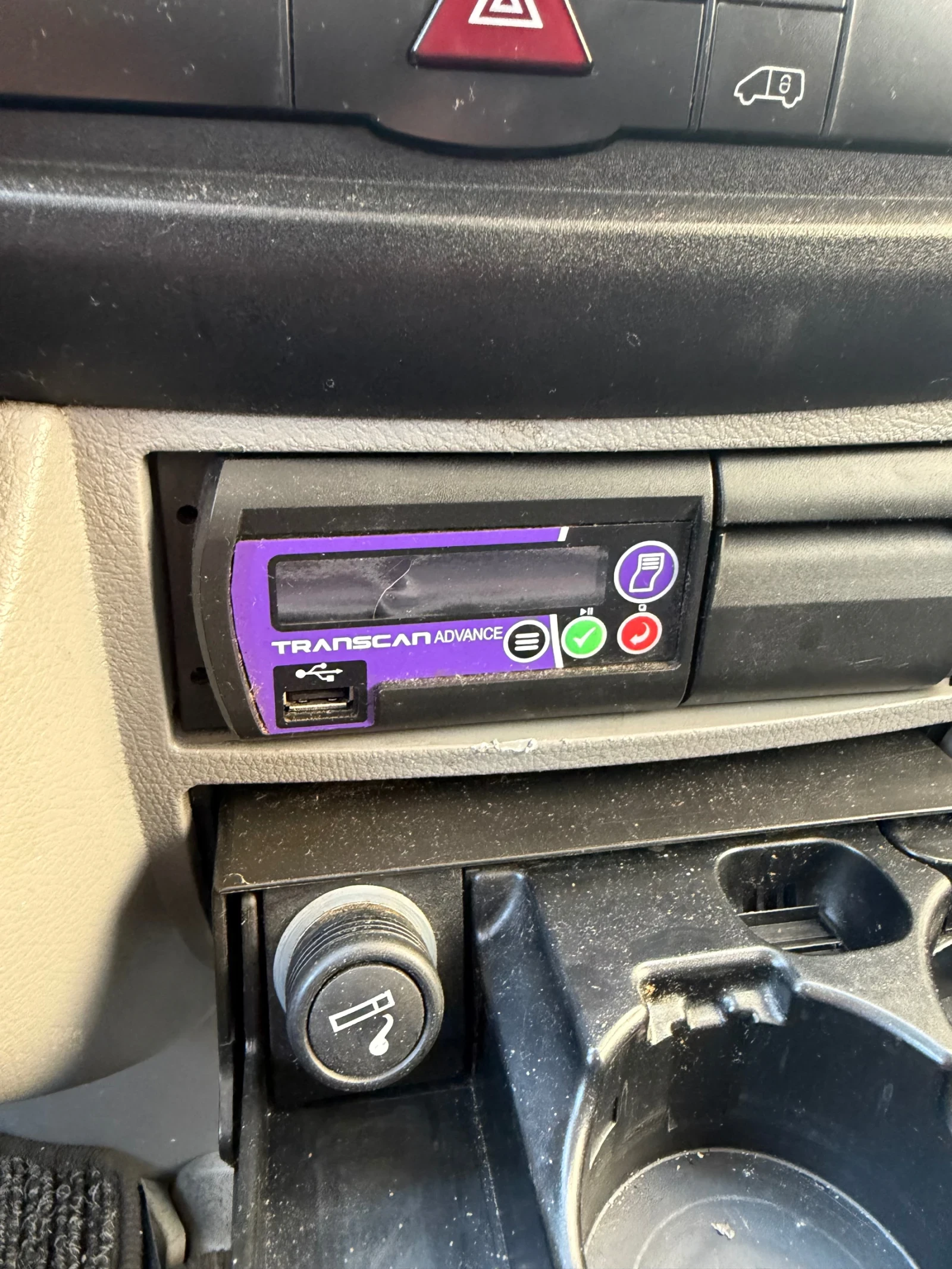 Mercedes-Benz Sprinter 314 ХЛАДИЛЕН MAXI CLIMA Минус и плюс, снимка 8 - Бусове и автобуси - 54620944