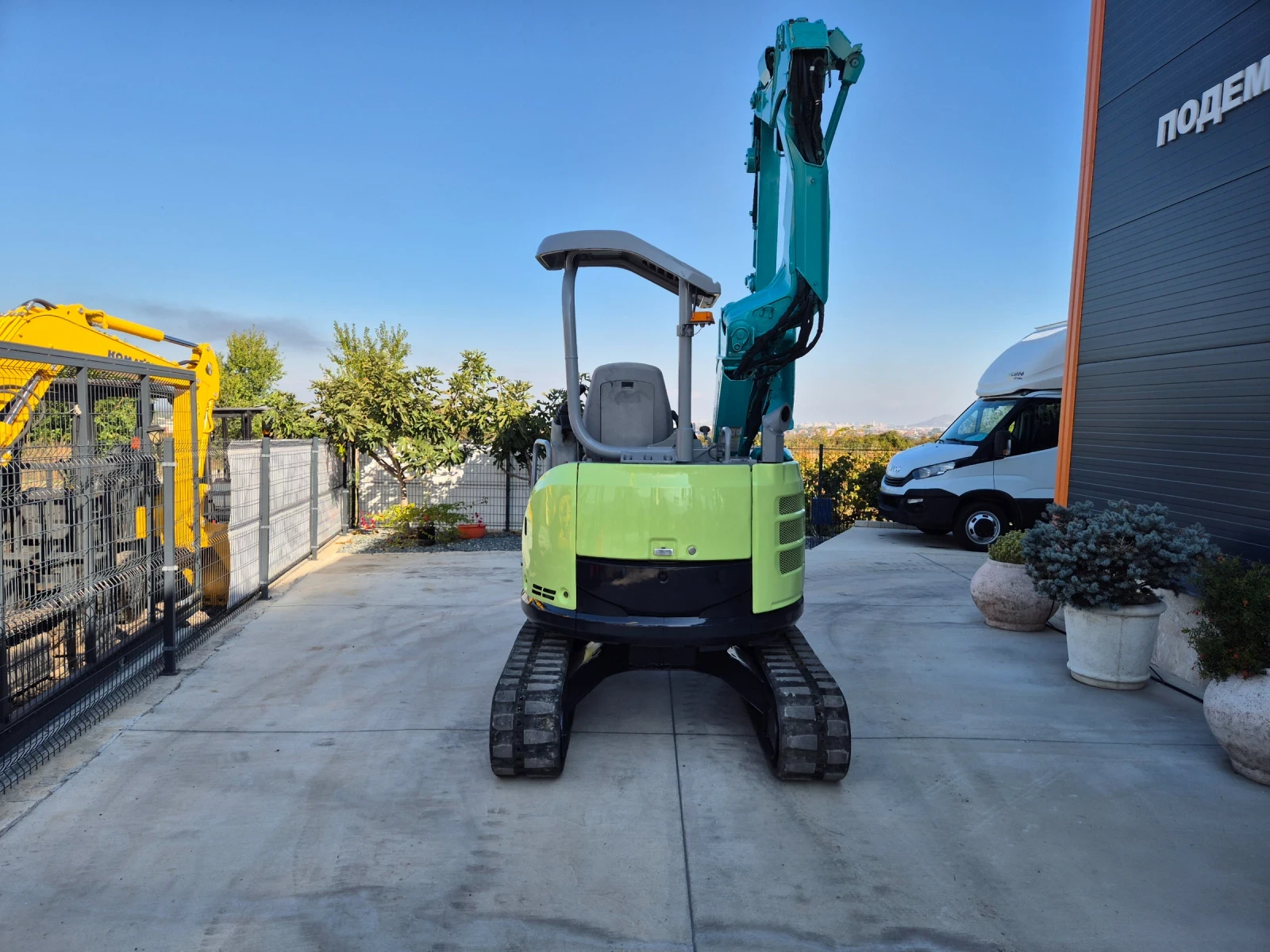 Багер Yanmar B3-6A / ЧУПЕЩА СТРЕЛА / ПЕРФЕКТЕН / НАЛИЧЕН ! - изображение 4