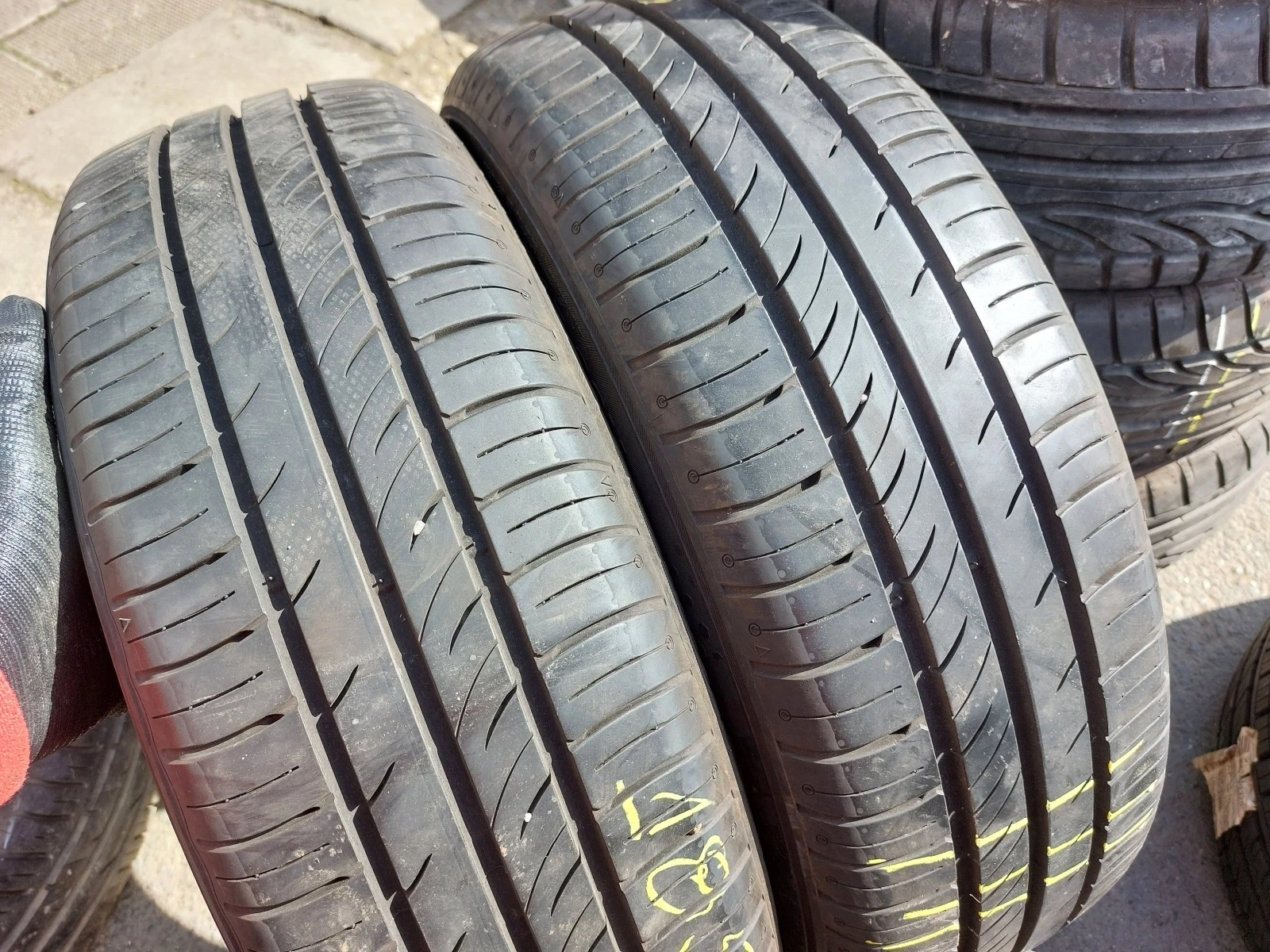 ���� 185/60R15 | Mobile.bg � ����������� 1