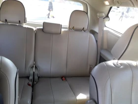 Toyota Sienna 3.5 LE AWD, снимка 4