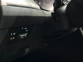 VW Passat 2.0 TDI PREMIUM, снимка 13