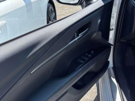 Toyota Camry * SE * CARFAX * ОПЦИЯ ЗА ФИНАНСИРАНЕ, снимка 11