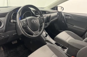 Toyota Auris Touring Sports Hybrid e-CVT Comfort, Intense Ed, снимка 4