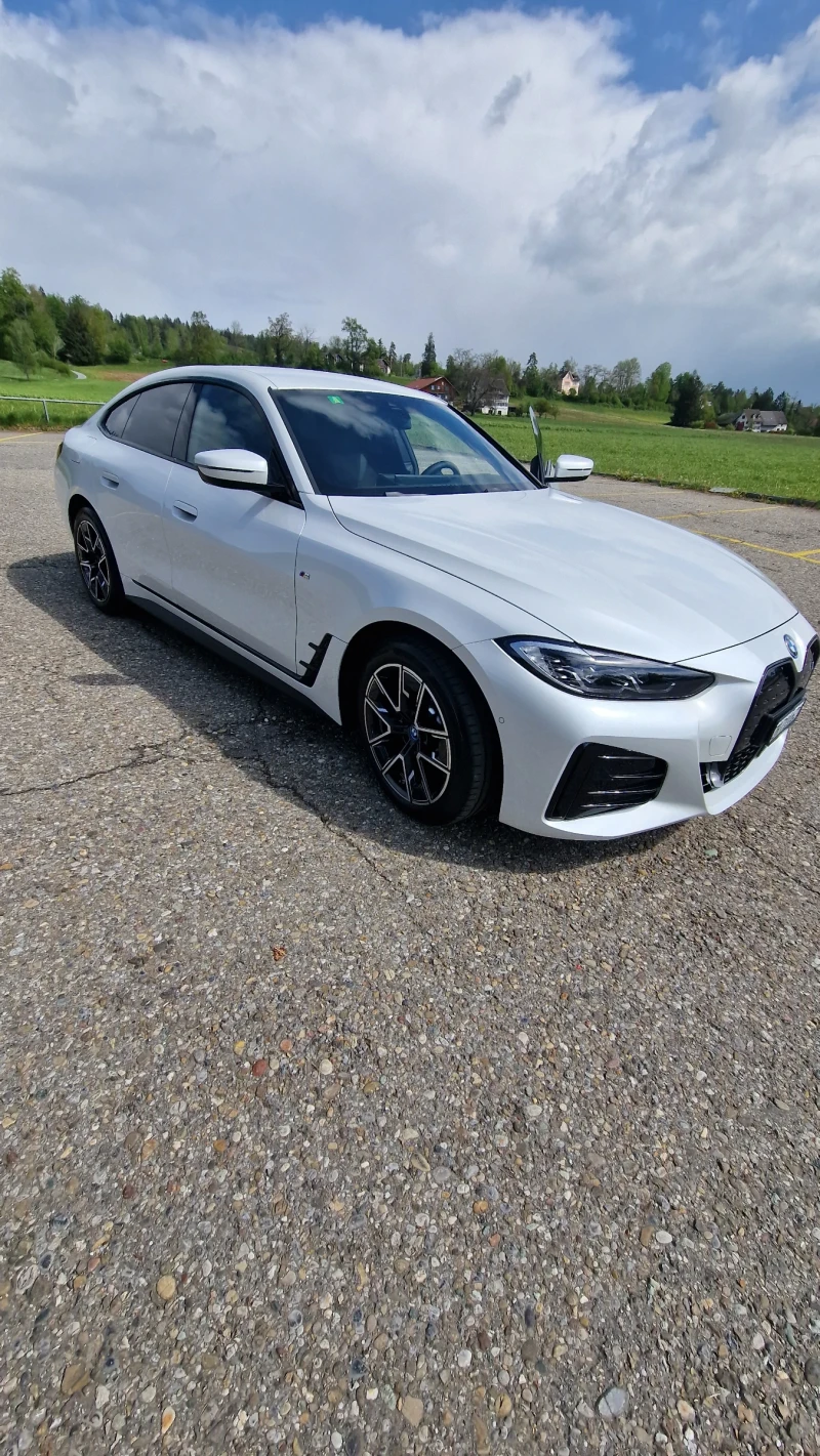 BMW i4 Edrive35 M 35 Швейцария , снимка 8 - Автомобили и джипове - 47461719