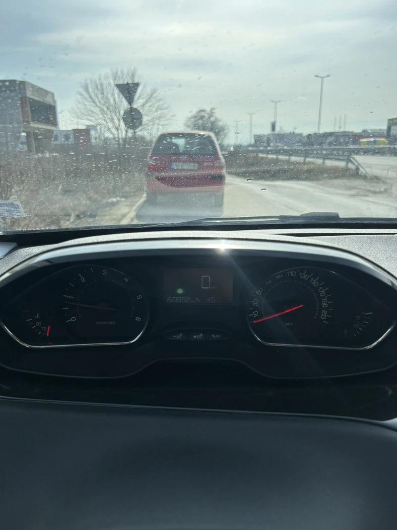 Peugeot 208 1.6 HDI 92 к.с, снимка 13 - Автомобили и джипове - 49127414