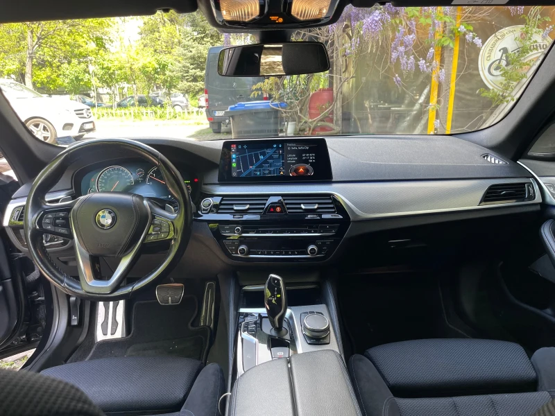 BMW 530 M Performance xDrive реални колометри!, снимка 10 - Автомобили и джипове - 52576034