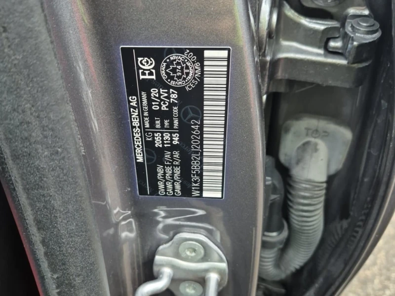 Mercedes-Benz A 35 * AMG * CARFAX * БЕЗ ПЪРВОНАЧАЛНА ВНОСКА, снимка 7 - Автомобили и джипове - 52663310