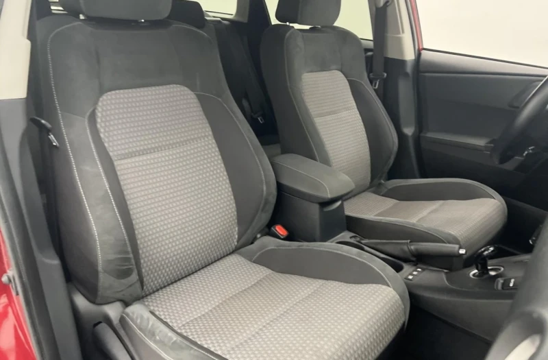 Toyota Auris Touring Sports Hybrid e-CVT Comfort, Intense Ed, снимка 6 - Автомобили и джипове - 52858091