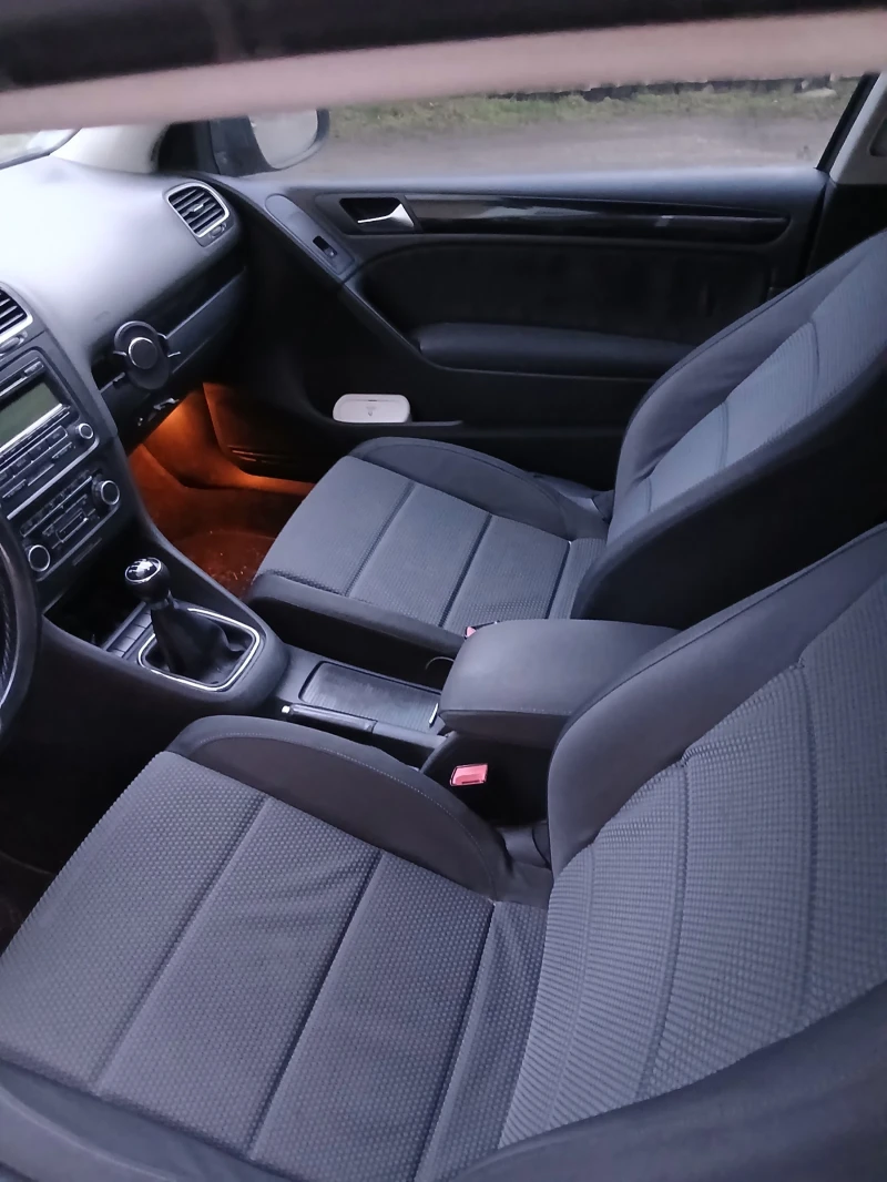 VW Golf 2.0TDI SPORT, снимка 6 - Автомобили и джипове - 53216120