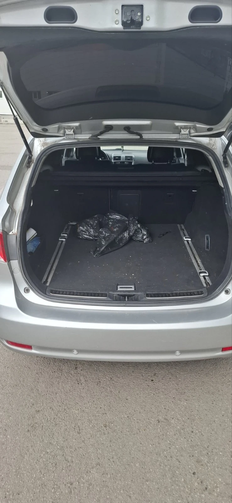 Toyota Avensis D4D - изображение 10