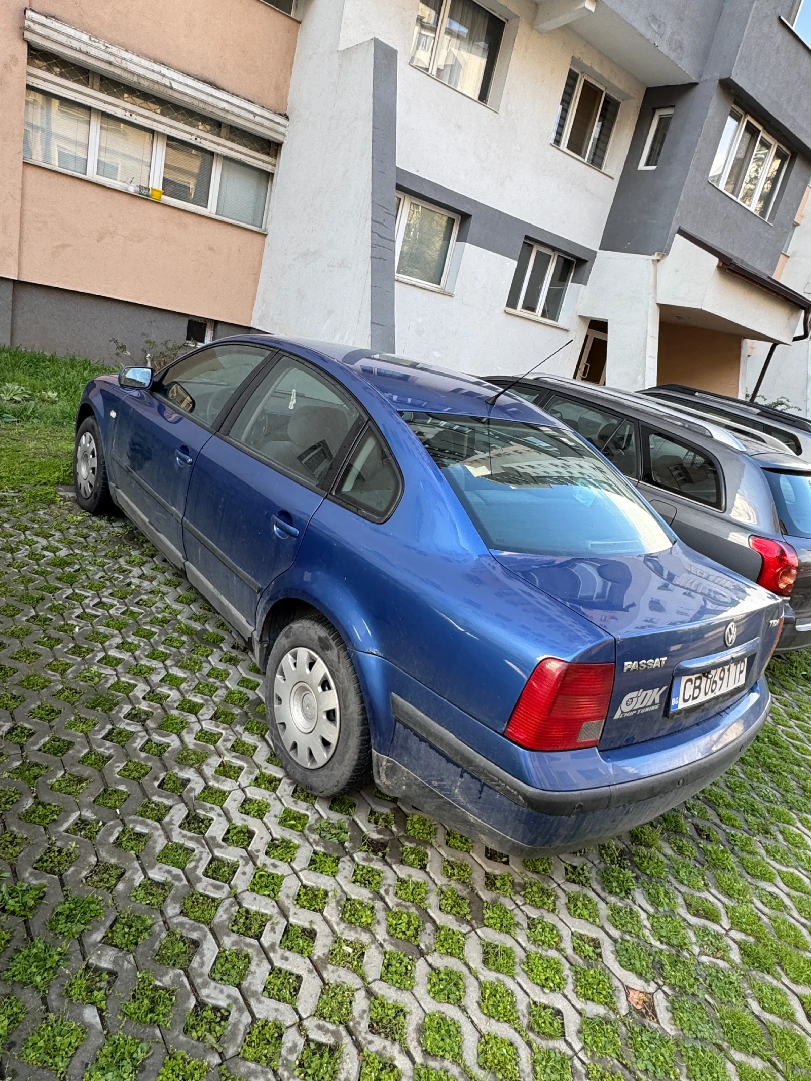 VW Passat 1, 9 - изображение 6