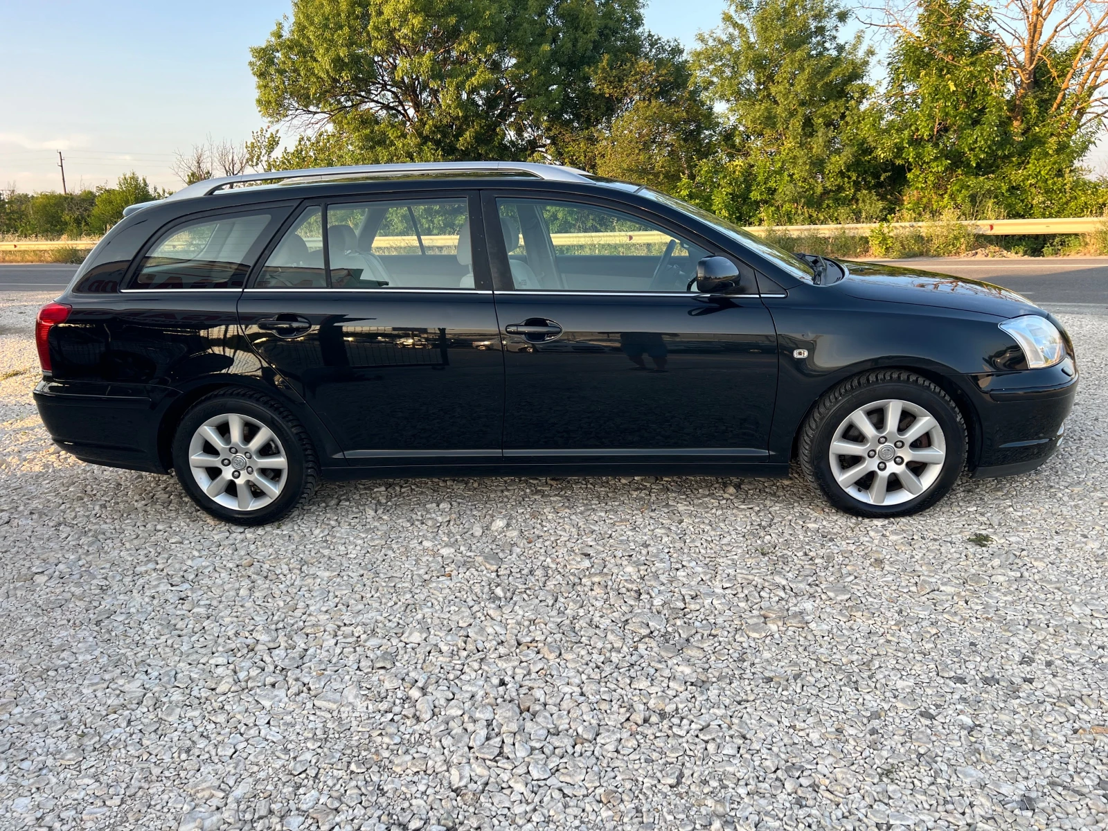 Toyota Avensis 2.2D4D/150p.s-xenox/6 speed - изображение 8