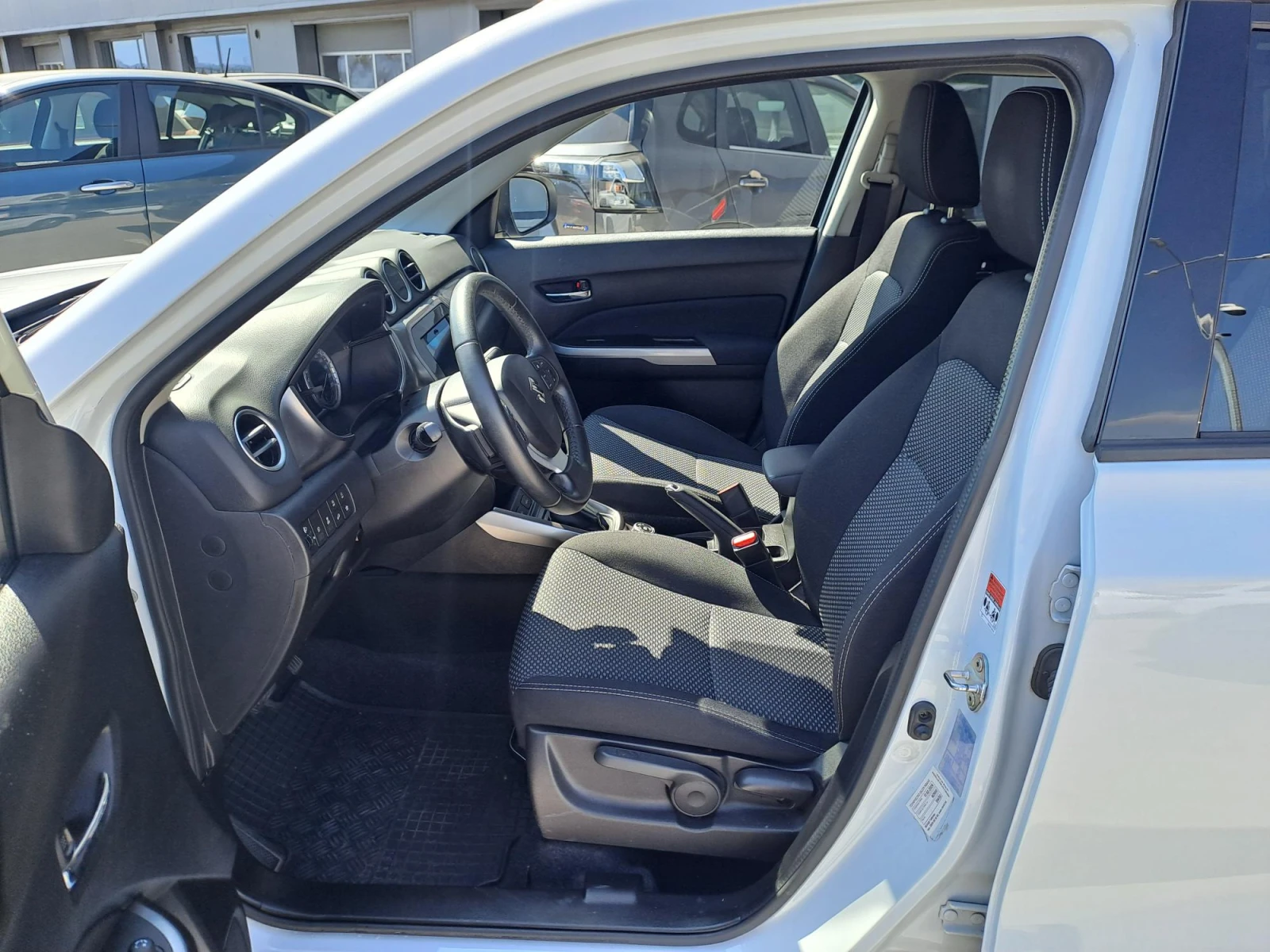 Suzuki Vitara 1.4 GL+ Booster Jet  4X4 Automatic - изображение 9