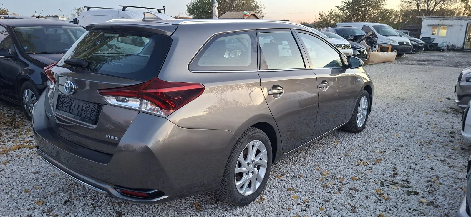 Toyota Auris 1.8HIBRID | Mobile.bg   3