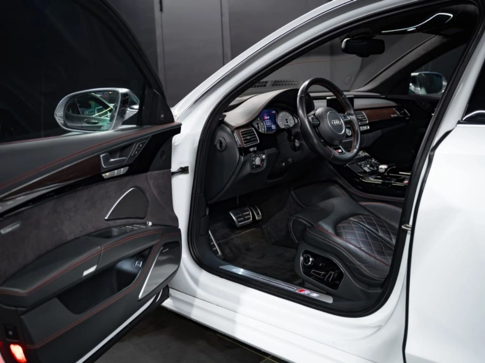 Audi S8 ОЧАКВАН ВНОС Audi S8+ CERAMIC Limited edition - изображение 8