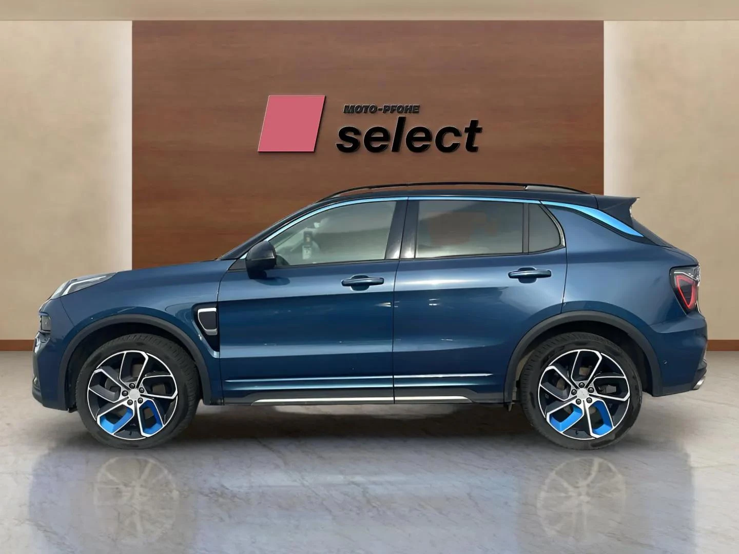 LynkCo 01 1.5 PHEV - изображение 8