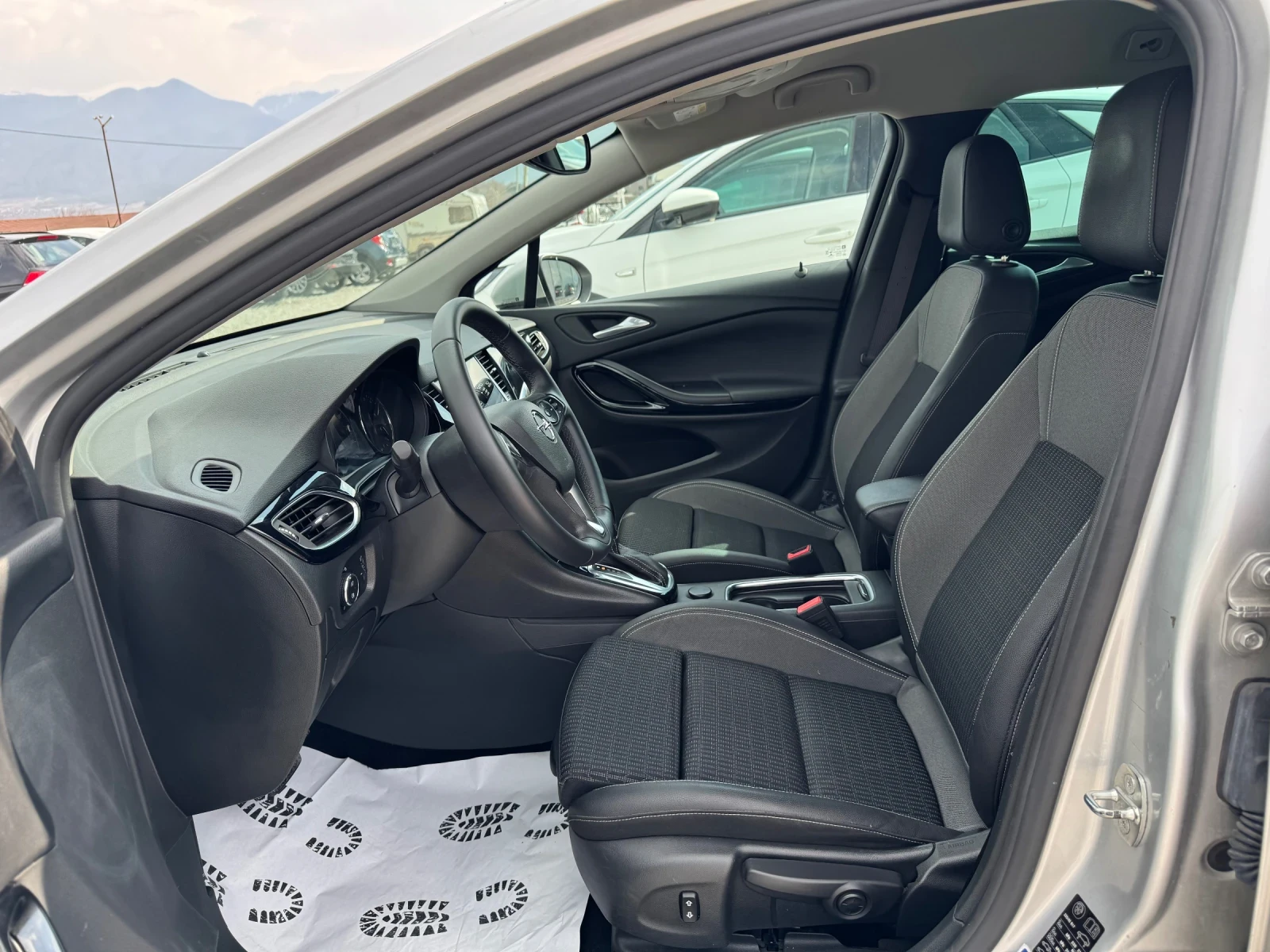 Opel Astra 1.5CDTI/АВТОМАТ/ФЕЙС-ЛИФТ/ДИГИТАЛ/155.000км/НОВА, снимка 8 - Автомобили и джипове - 53755581