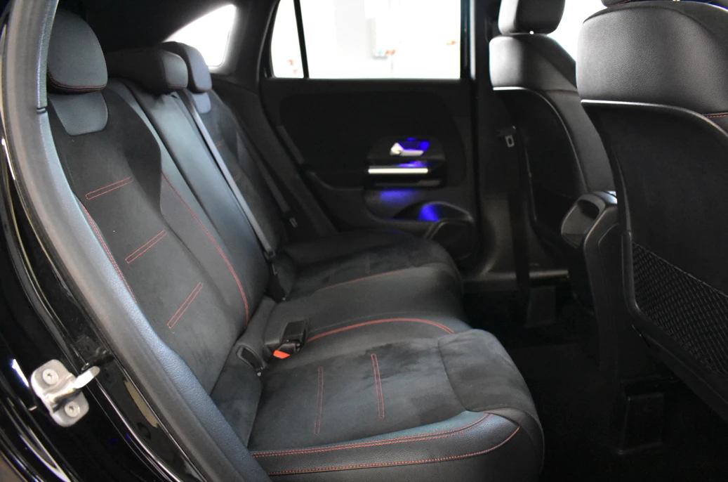 Mercedes-Benz GLA 180 d AMG Line, снимка 5 - Автомобили и джипове - 54066059