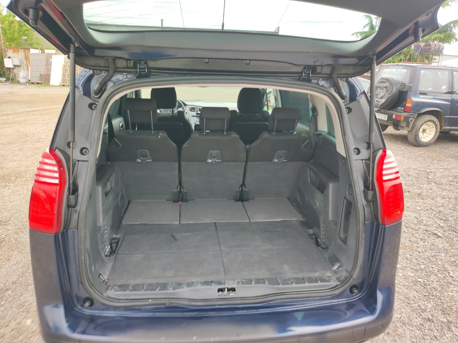 Peugeot 5008, снимка 12 - Автомобили и джипове - 54233607