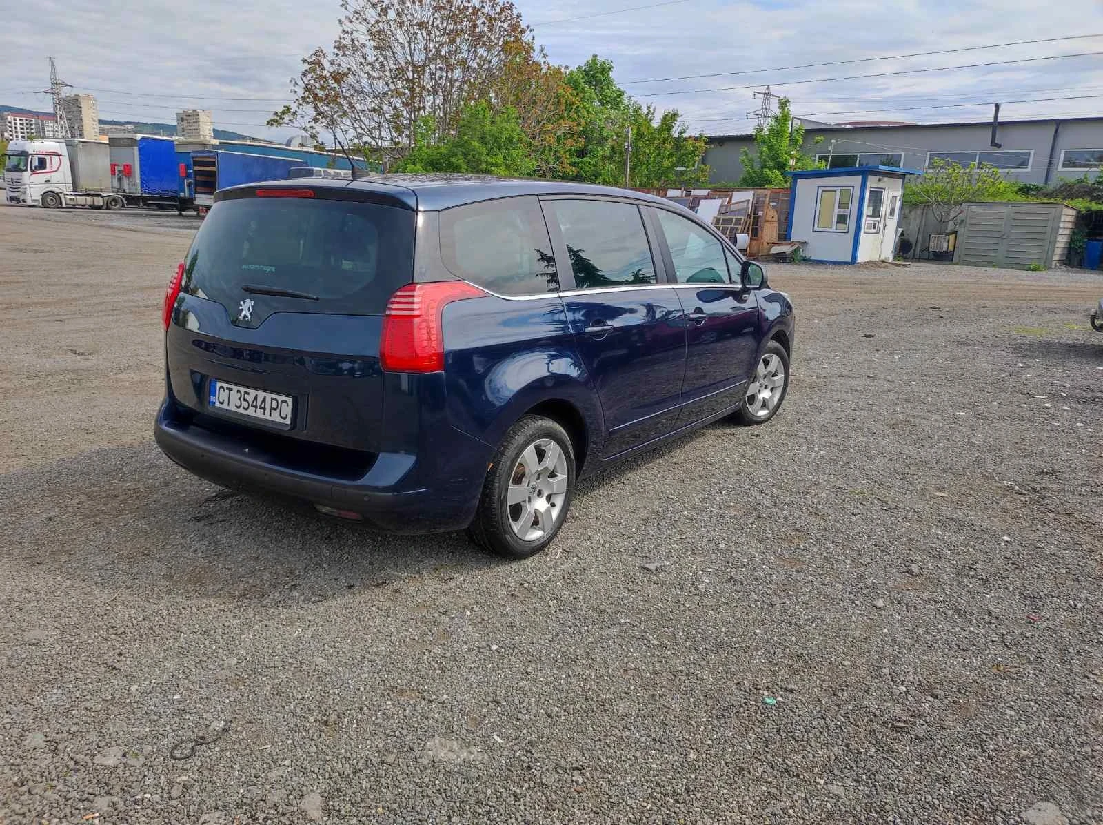 Peugeot 5008, снимка 9 - Автомобили и джипове - 54233607