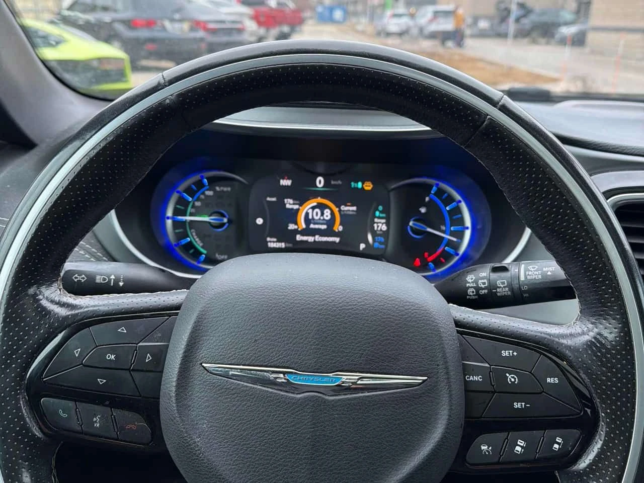 Chrysler Pacifica * Limited * 360 * ОБДУХВАНЕ * NAVI * ПАМЕТ, снимка 8 - Автомобили и джипове - 54586301