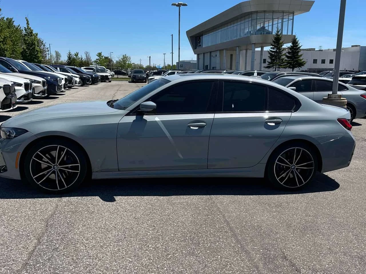 BMW 330 330i xDrive  CARFAX, снимка 2 - Автомобили и джипове - 54642230