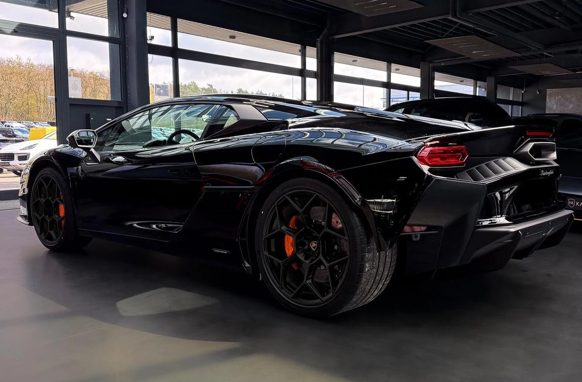 Lamborghini Temerario LIFT* CARBON* 360 CAM* DISTR* KEYLESS* , снимка 3 - Автомобили и джипове - 54676322