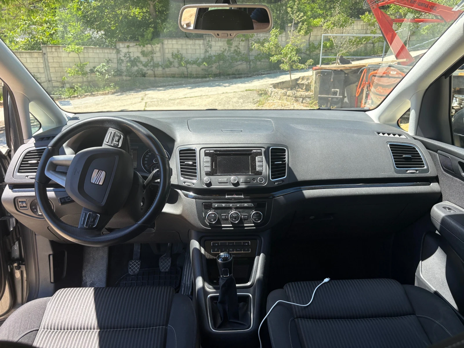 Seat Alhambra, снимка 11 - Автомобили и джипове - 54706433