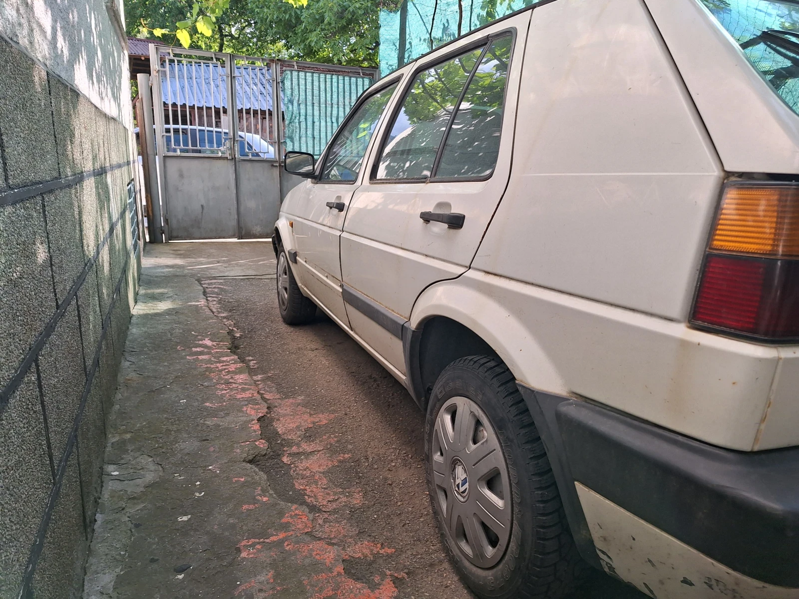 VW Golf Голф 2, 1.6 бензин, снимка 4 - Автомобили и джипове - 54886540