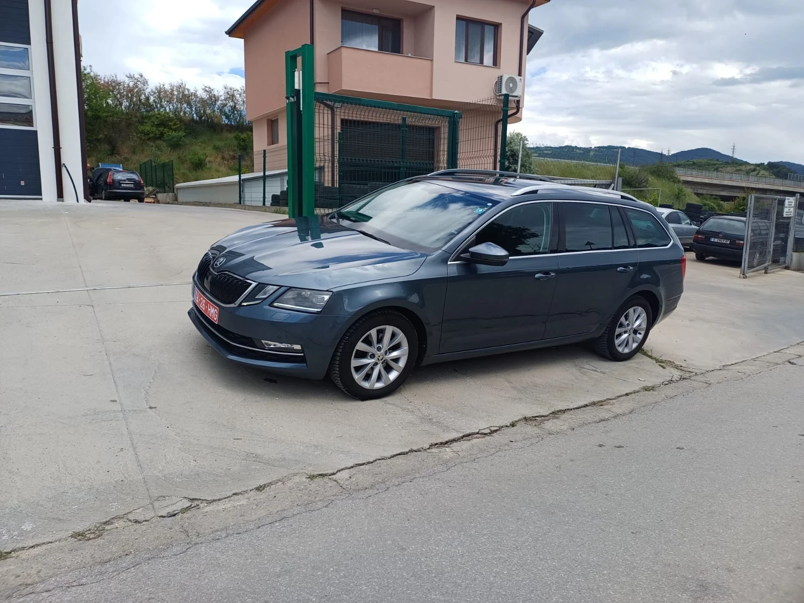 Skoda Octavia TGI  metan, снимка 2 - Автомобили и джипове - 55076797