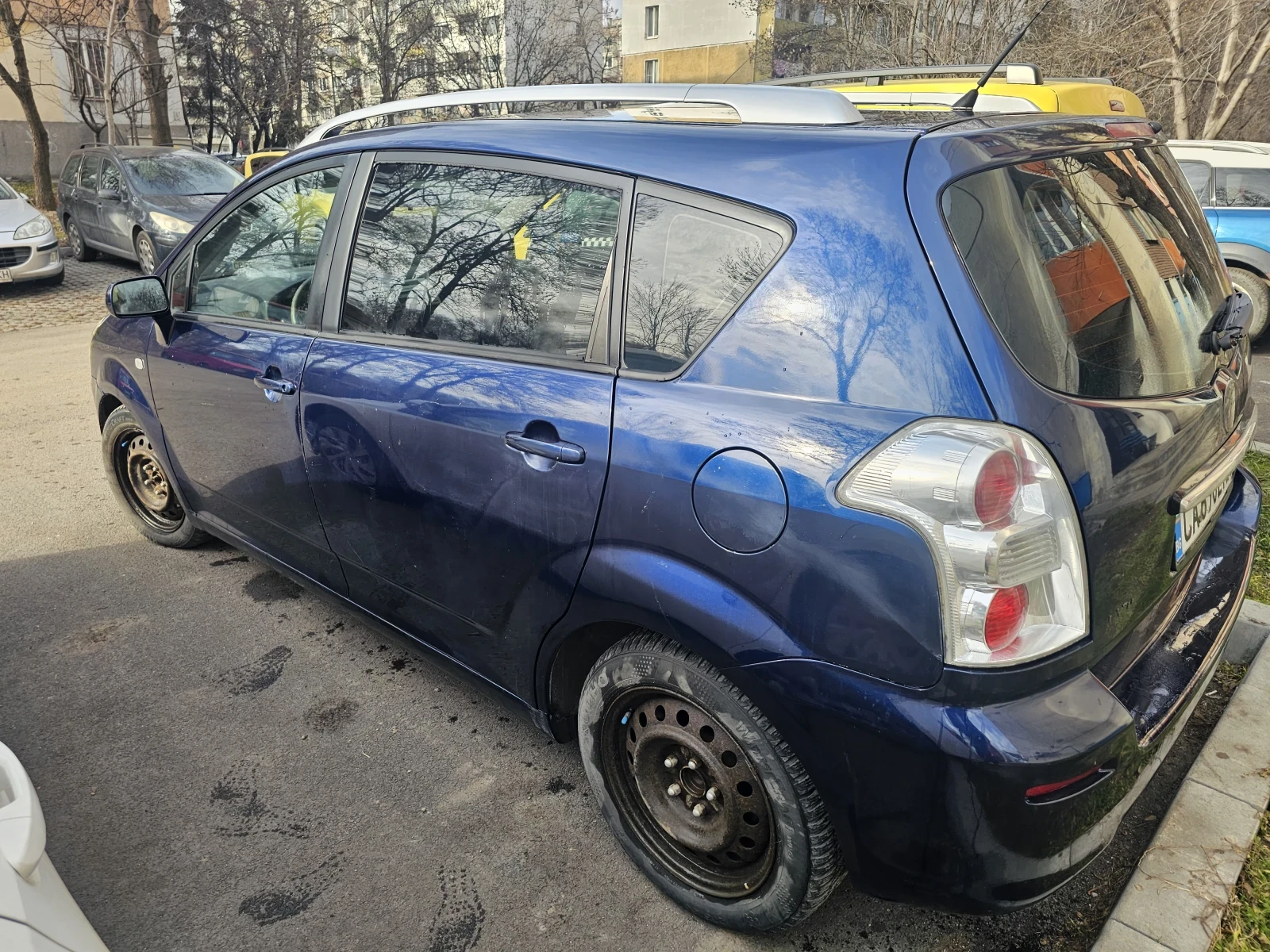 Toyota Corolla verso, снимка 3 - Автомобили и джипове - 55137818