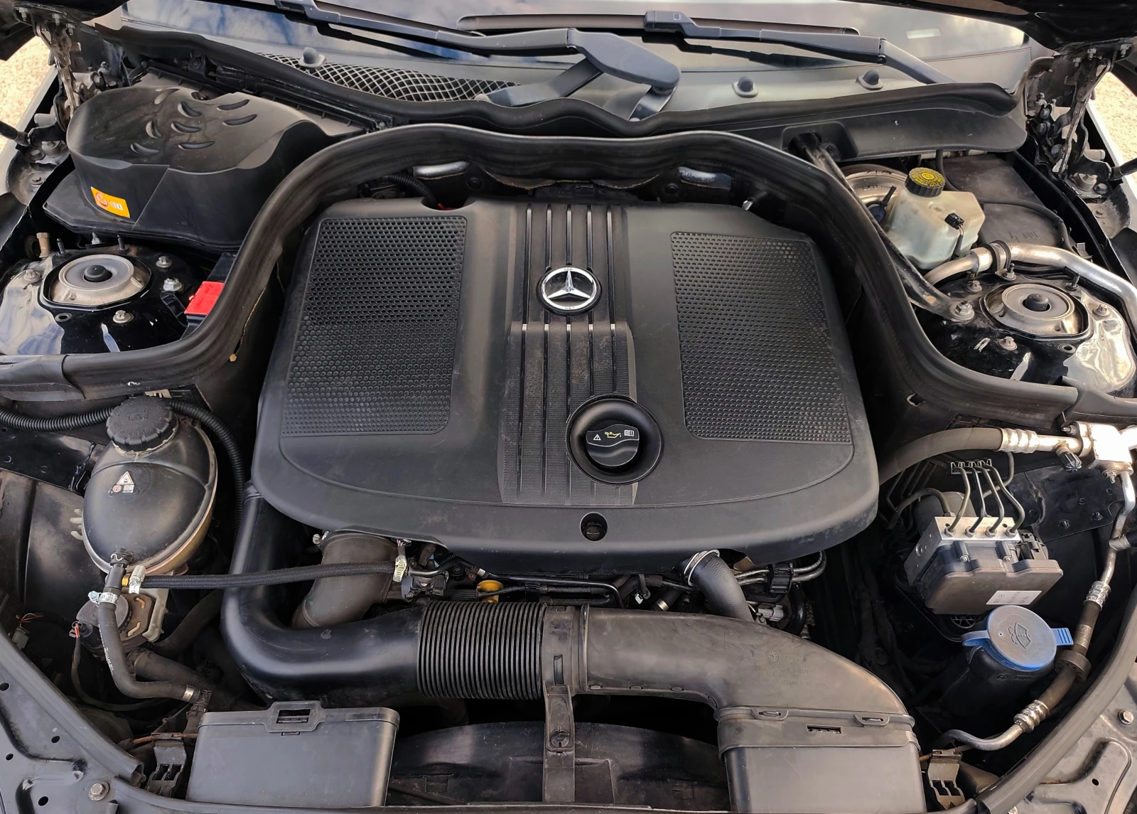 Mercedes-Benz E 220 CDI FACE LIFT FULL LED, снимка 17 - Автомобили и джипове - 55193776