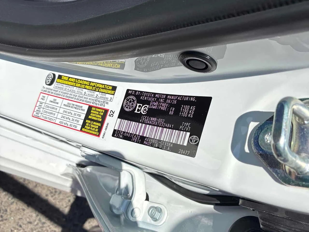 Toyota Camry * SE * CARFAX * ОПЦИЯ ЗА ФИНАНСИРАНЕ, снимка 10 - Автомобили и джипове - 55199424