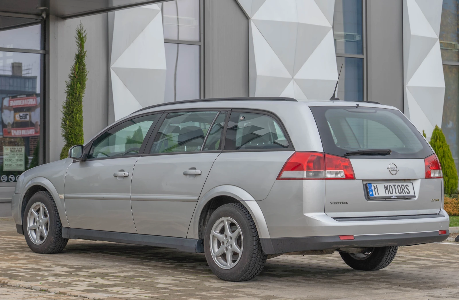 Opel Vectra 2.2 DTI 125 кс, снимка 5 - Автомобили и джипове - 55213354