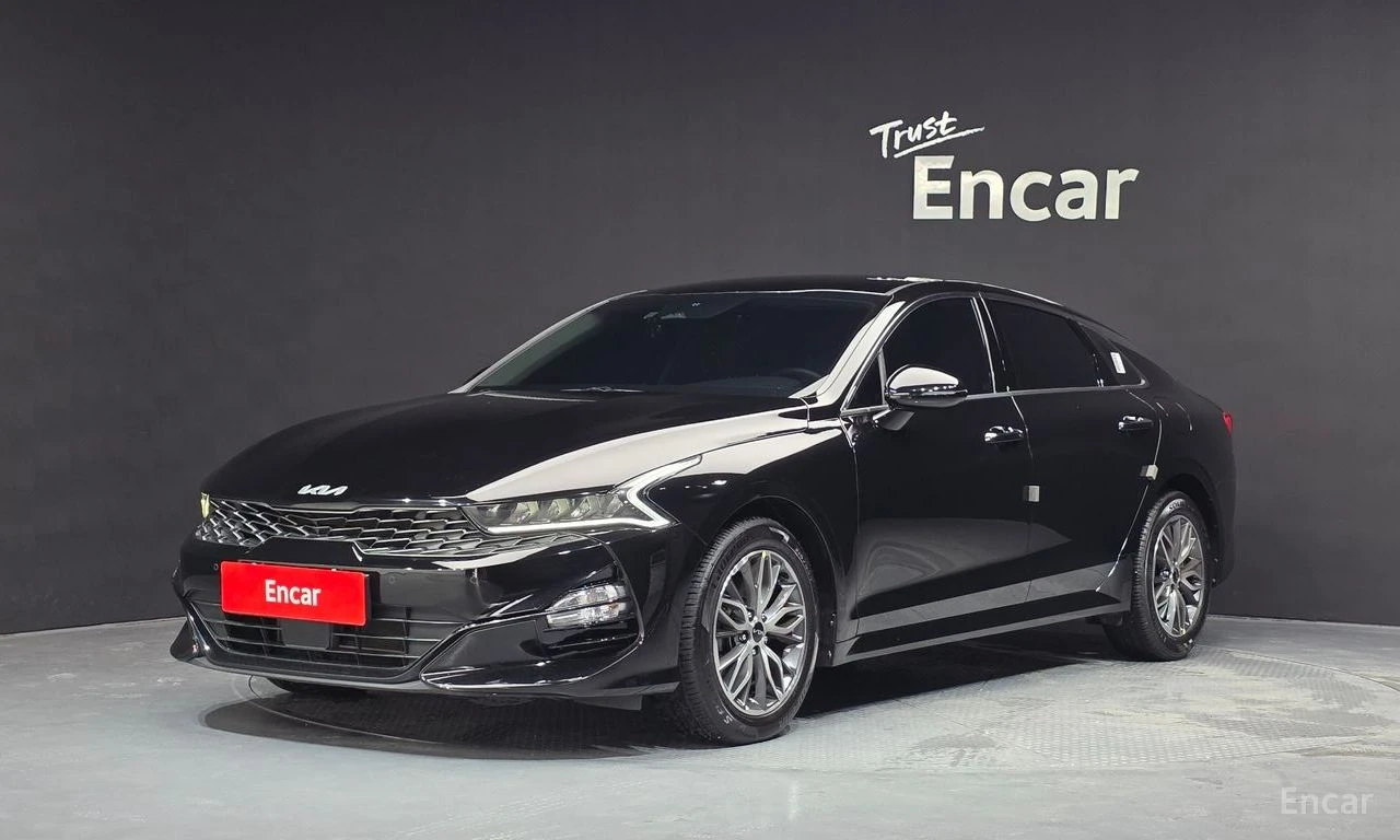 Kia K5 2.0* PRESTIGE* ПОДГРЕВ* ОБДУХВАНЕ* КАМЕРА* КЕЙЛЕС*