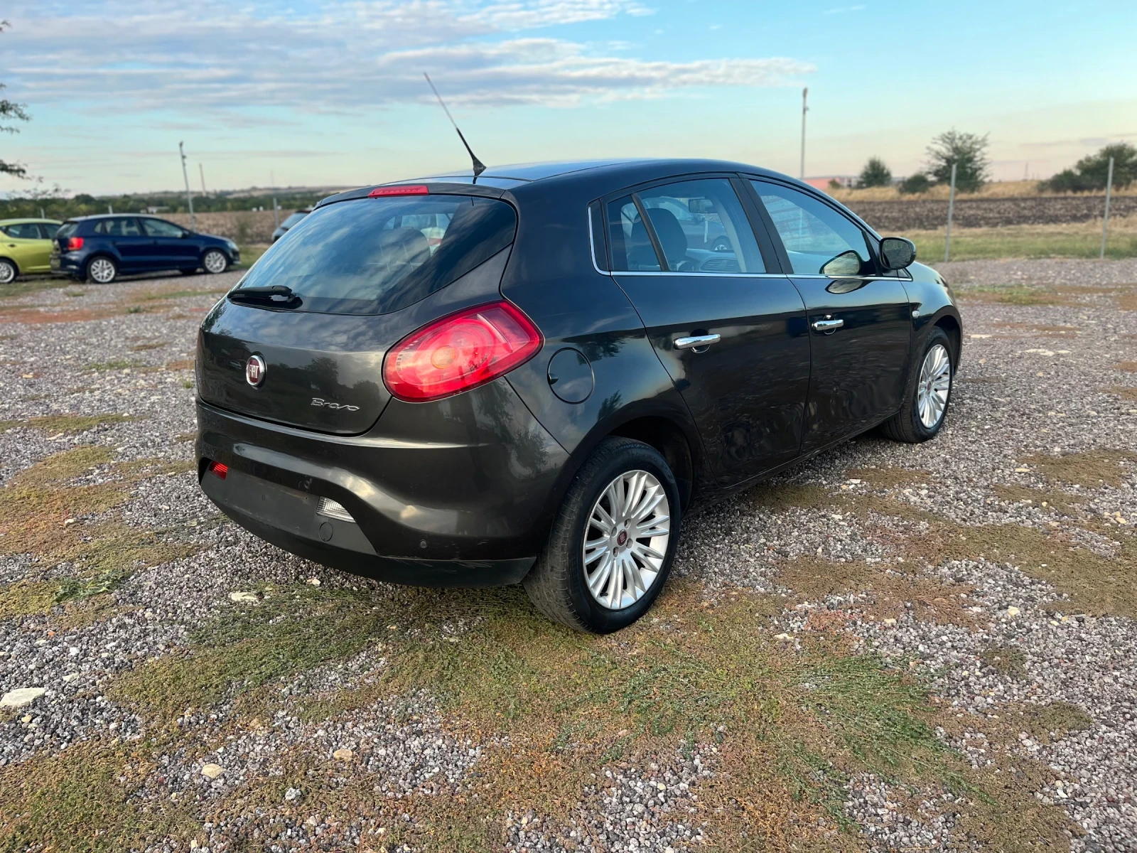 Fiat Bravo 1.6JTDi TOП СъСтОяНиЕ, снимка 5 - Автомобили и джипове - 56226465
