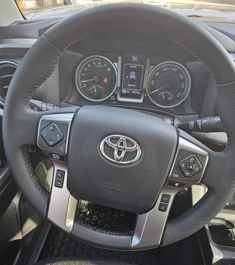 Toyota Tacoma SR5 Double Cab, снимка 7 - Автомобили и джипове - 45835031