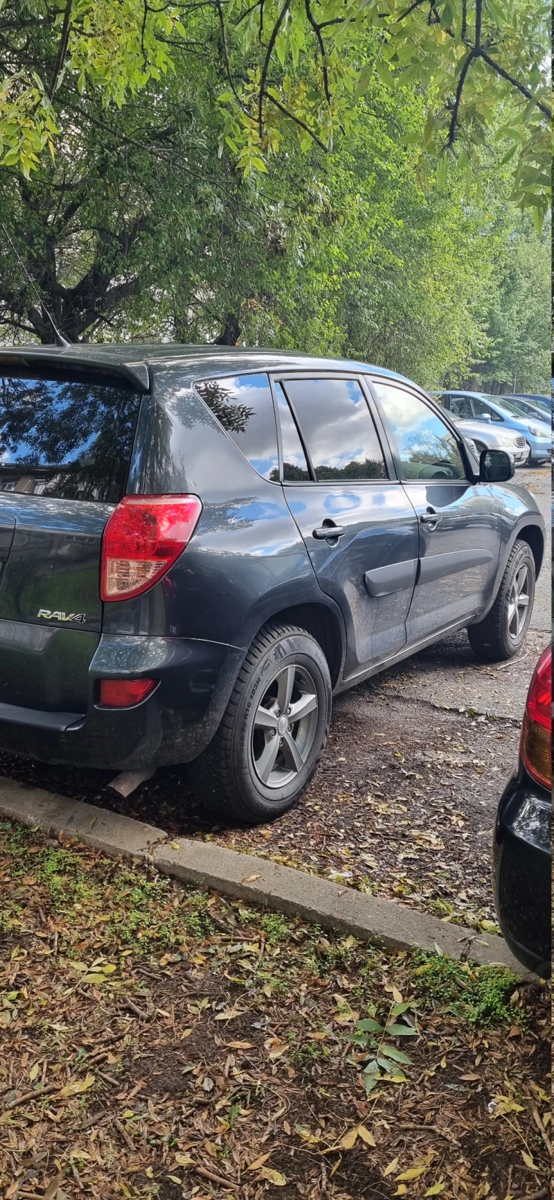 Toyota Rav4, снимка 3 - Автомобили и джипове - 47928378