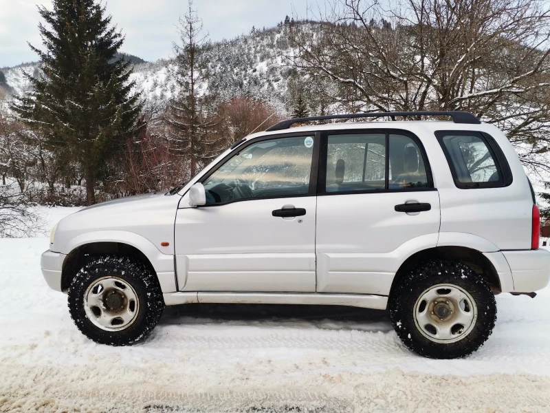 Suzuki Grand vitara Без ръжда! , снимка 2 - Автомобили и джипове - 48610868