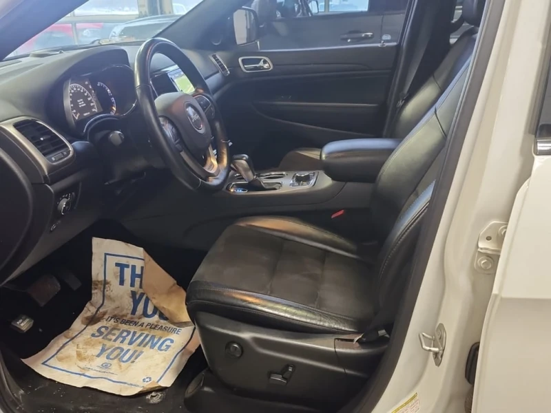 Jeep Grand cherokee * ALTITUDE * CARFAX * ЦЕНА ДО БГ, снимка 5 - Автомобили и джипове - 53020622