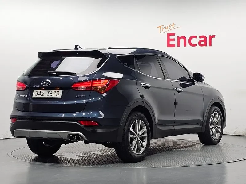 Hyundai Santa fe 2.0 2WD PREMIUM, снимка 2 - Автомобили и джипове - 55796545