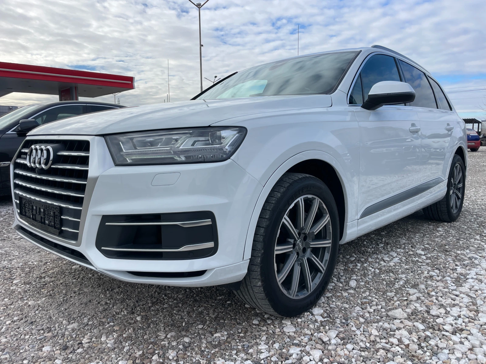 Audi Q7 3.0 TFSI S-LINE - изображение 3