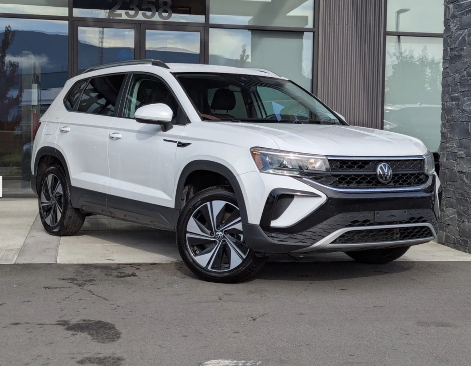 VW T-Roc TAOS Comfortline  - изображение 8