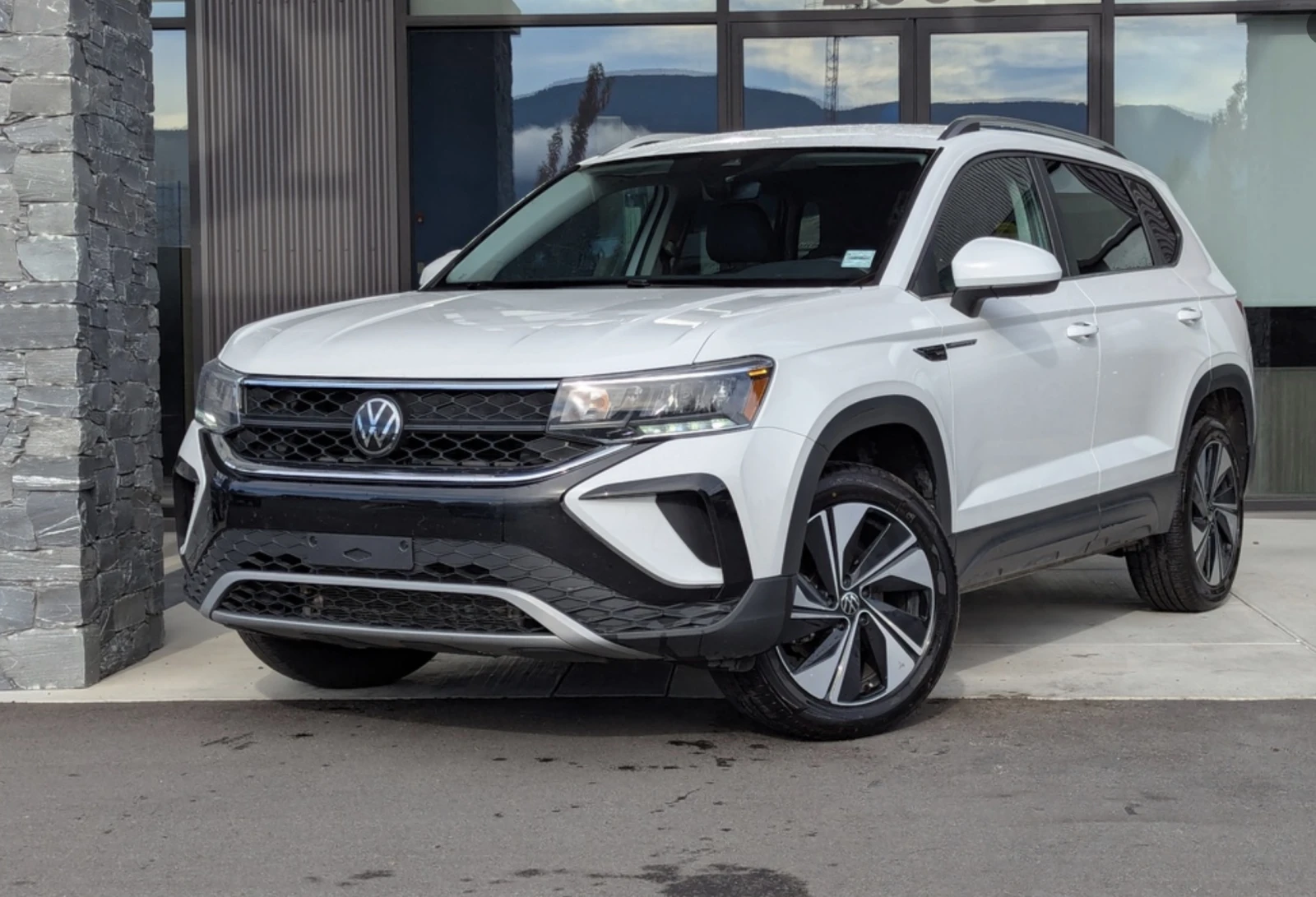 VW T-Roc TAOS Comfortline  - изображение 9