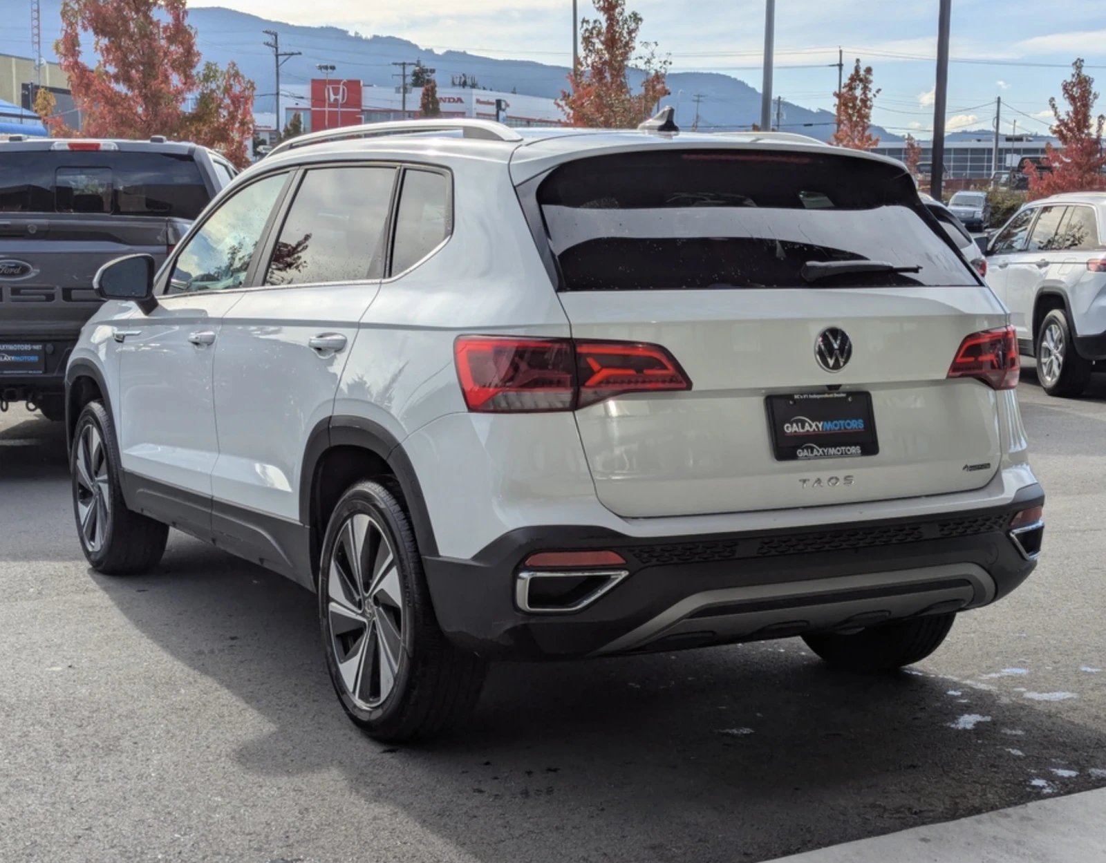 VW T-Roc TAOS Comfortline  - изображение 2