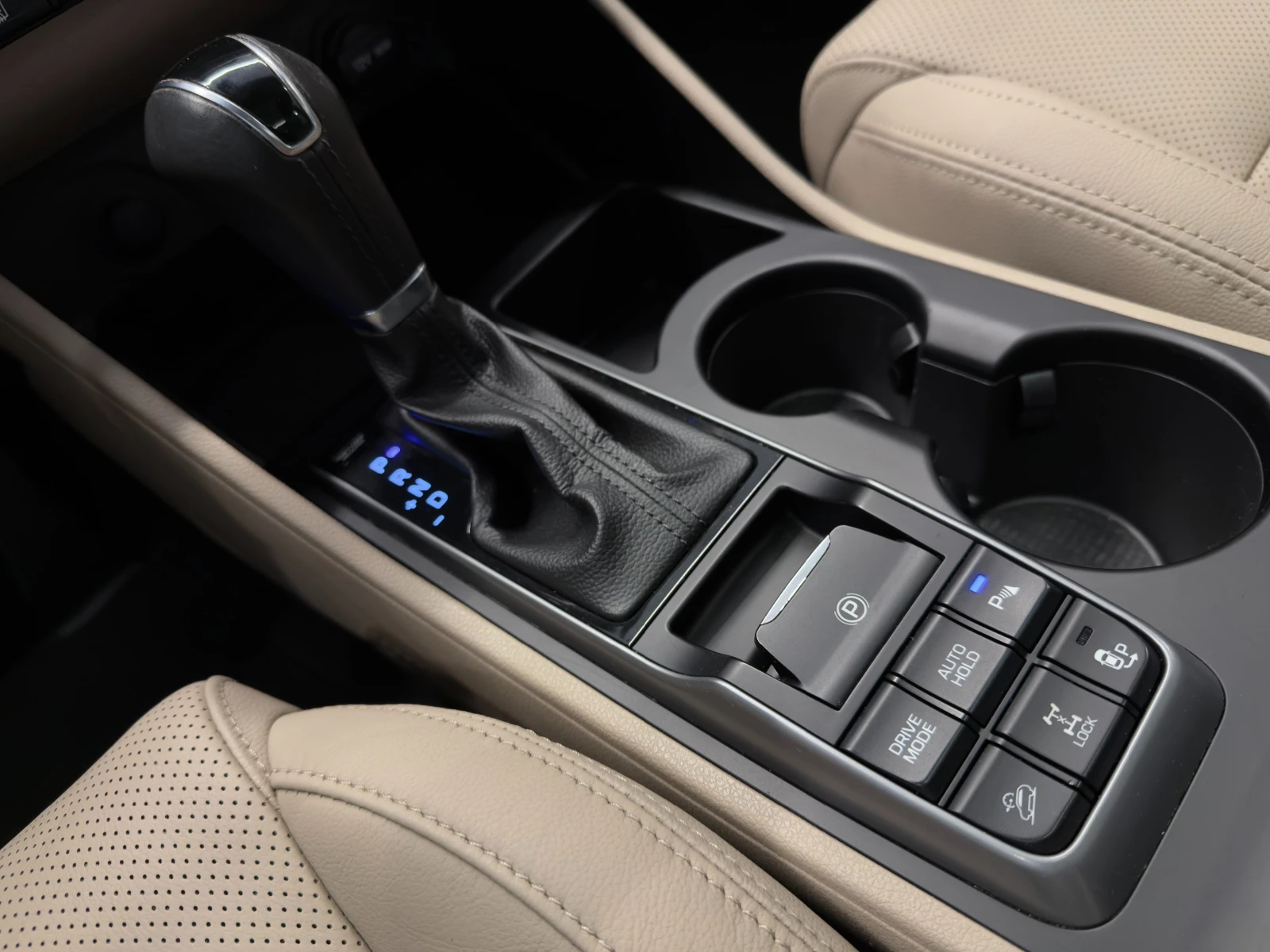 Hyundai Tucson PREMIUM AWD | Mobile.bg — изображение 17