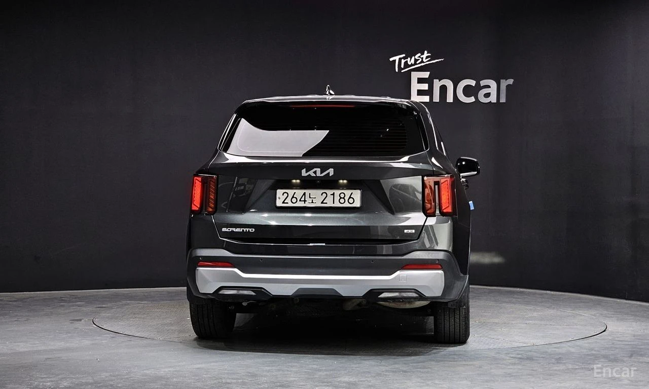 Kia Sorento 2.2* PRESTIGE* DISTRONIC* LANE ASSIST* ОБДУХВАНЕ, снимка 3 - Автомобили и джипове - 54741538